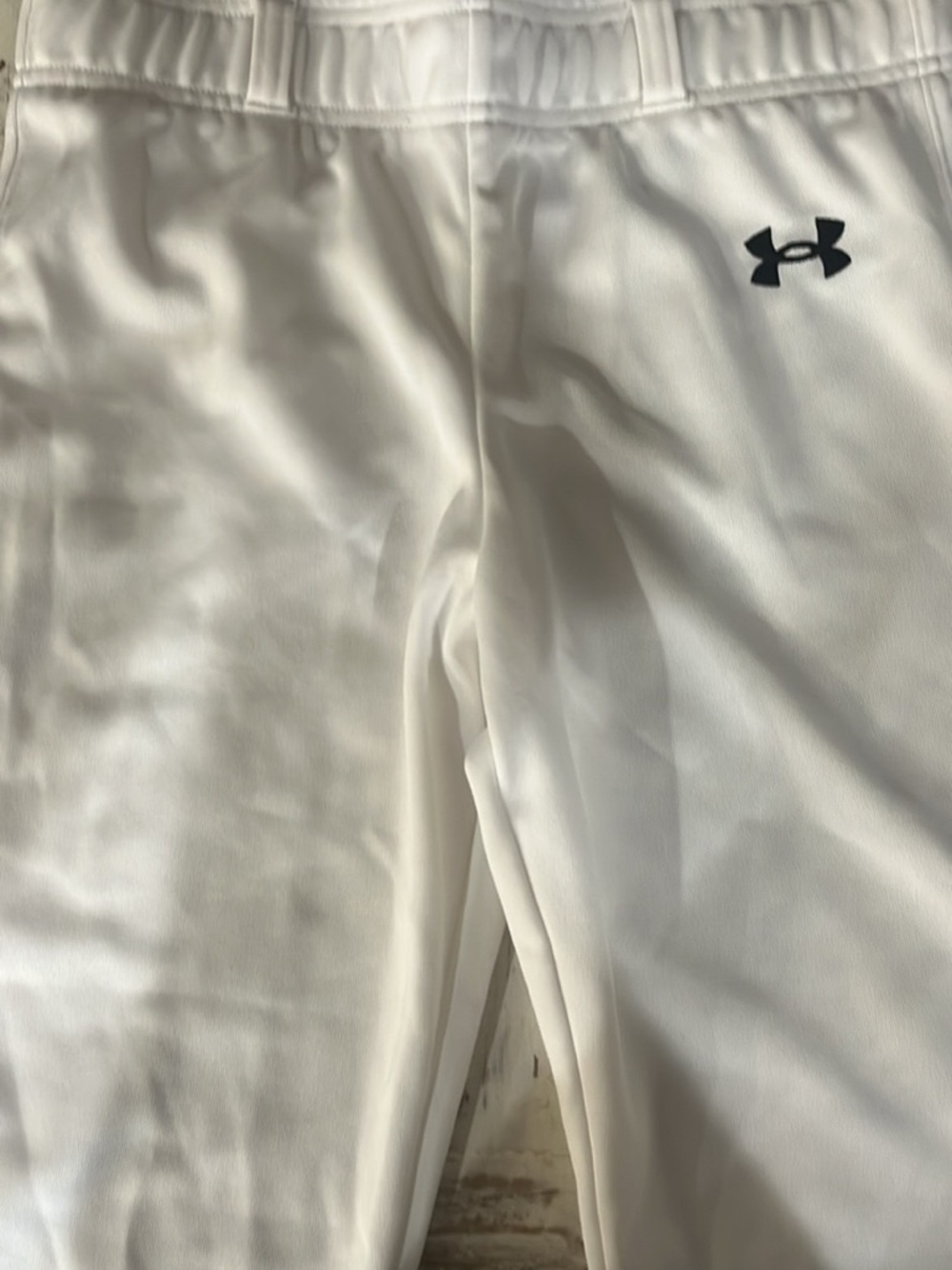 Under Armour White Athletic Pants with Black Logo. Youth girl’s size large